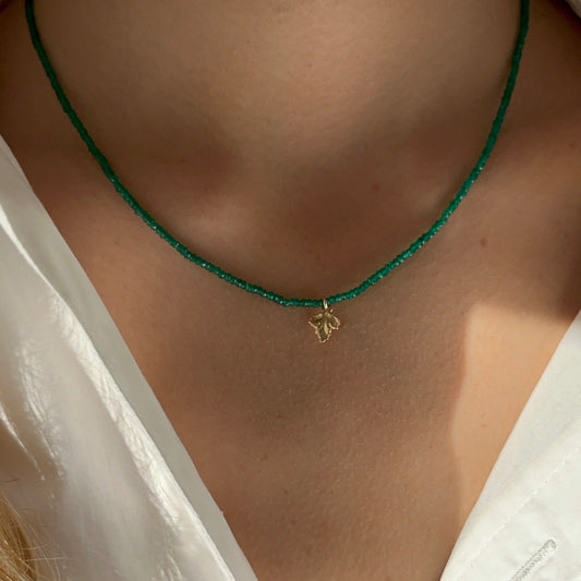 Fine green onyx necklace with gold leaf pendant
