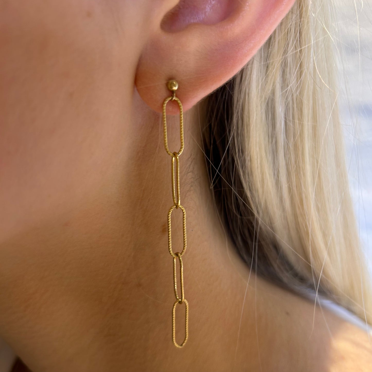 Paper clip textured stud long earrings.....